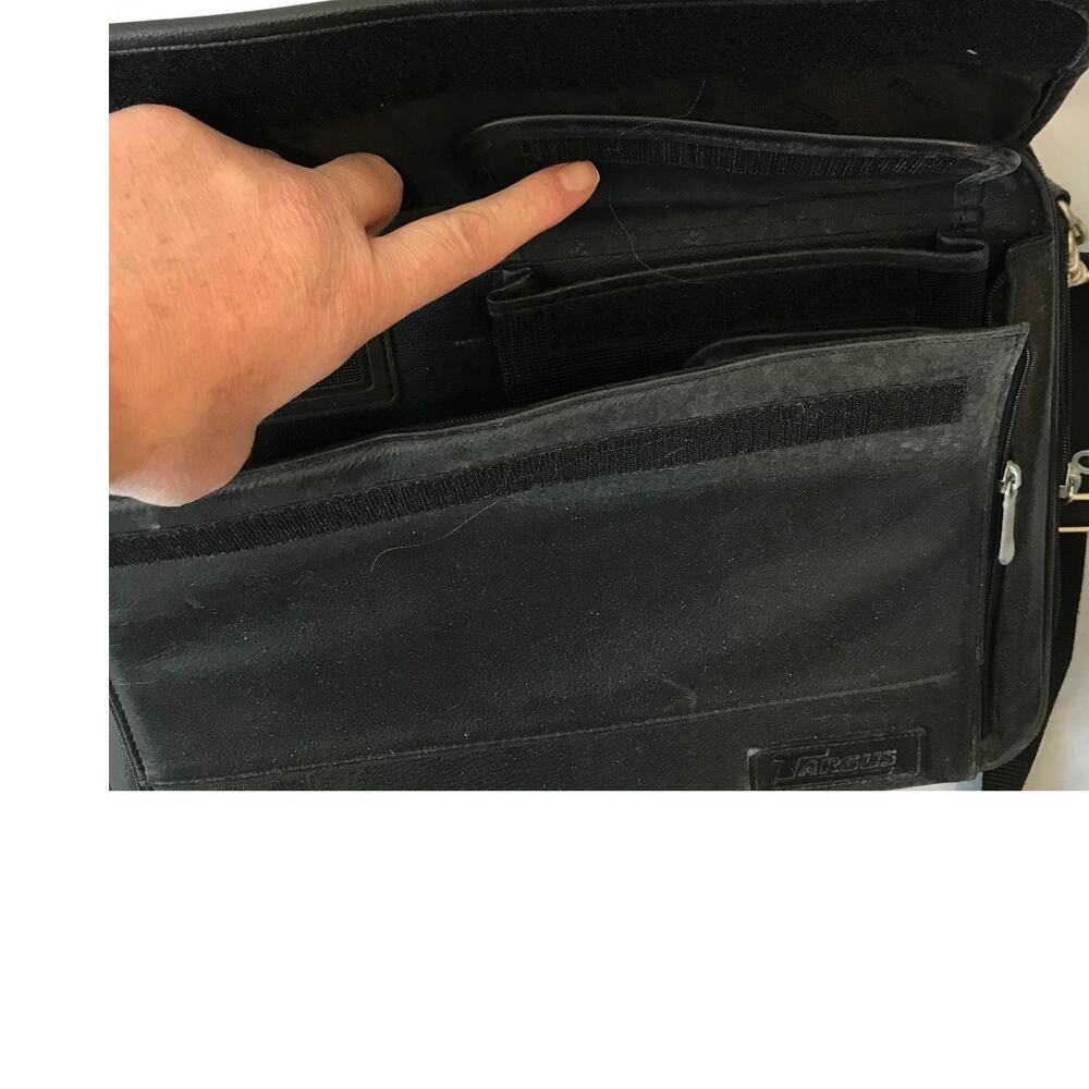 Targus Faux Leather Computer Briefcase - Picture 2 of 6